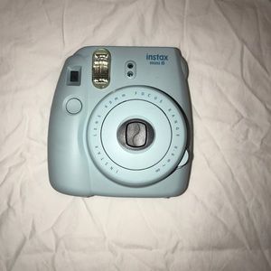 🌼 polaroid baby blue